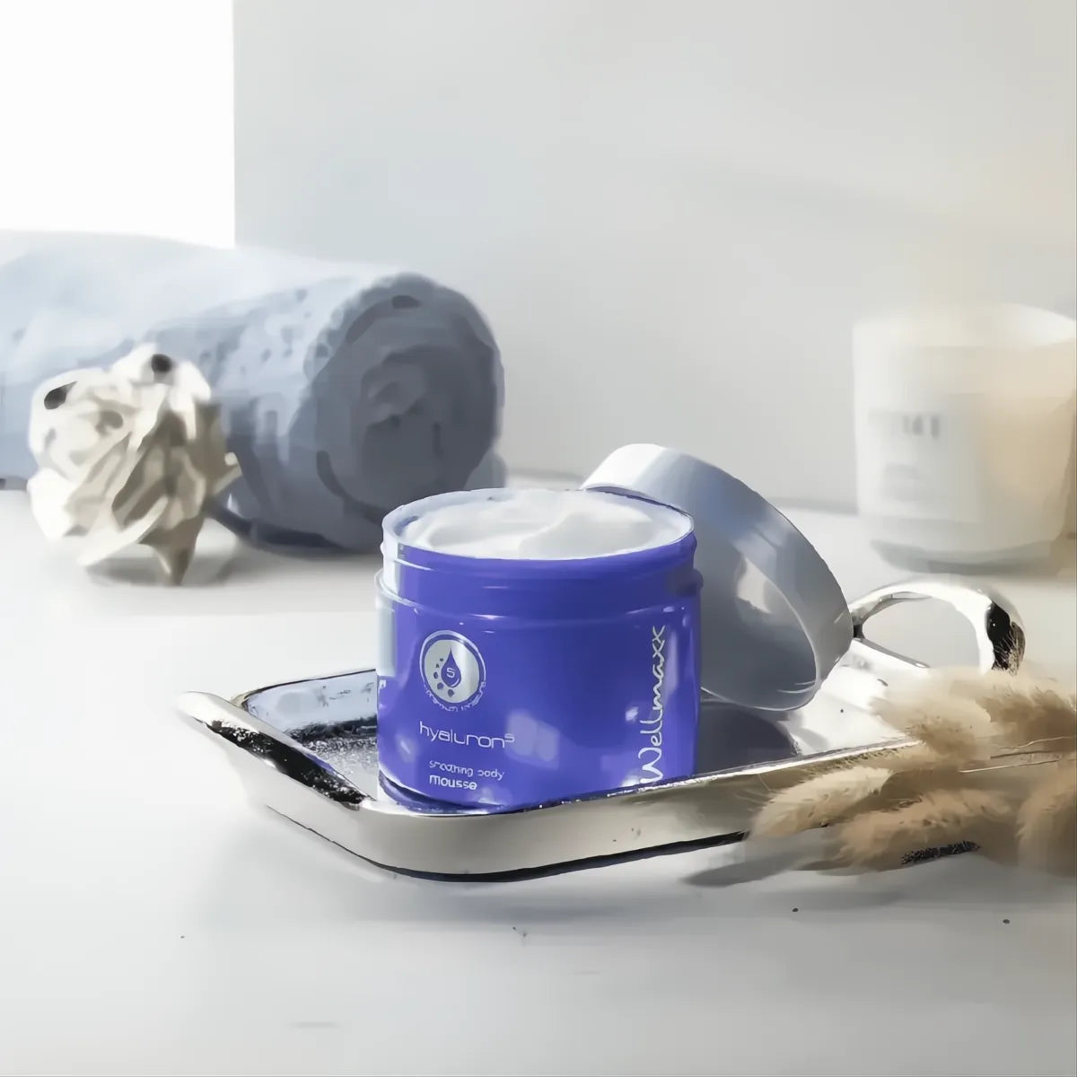 hyaluron⁵ smoothing body mousse wellmaxx.swiss