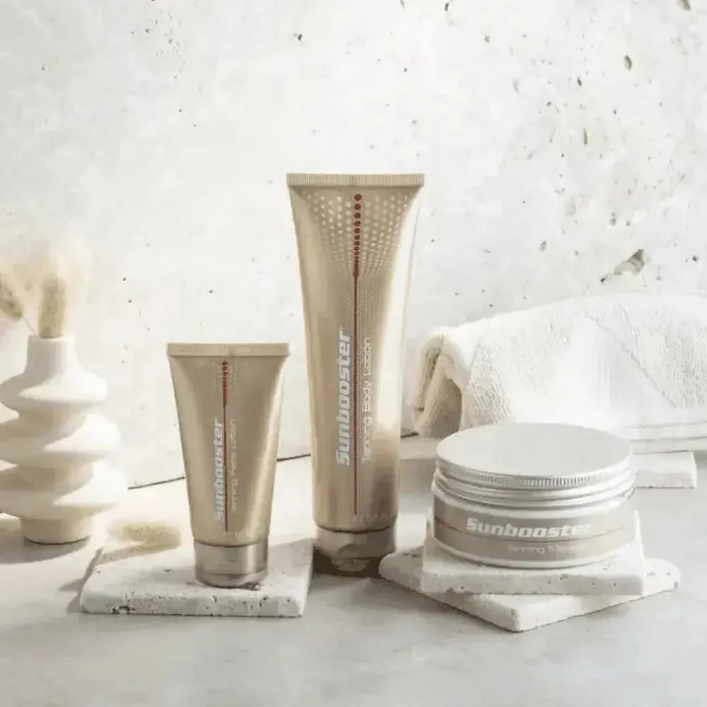 sunbooster tanning face fluid für empfindliche Gesichtshaut, verstärkt natürliche Bräune, mit Vitamin E und Shea Butter, pflegend und schützend